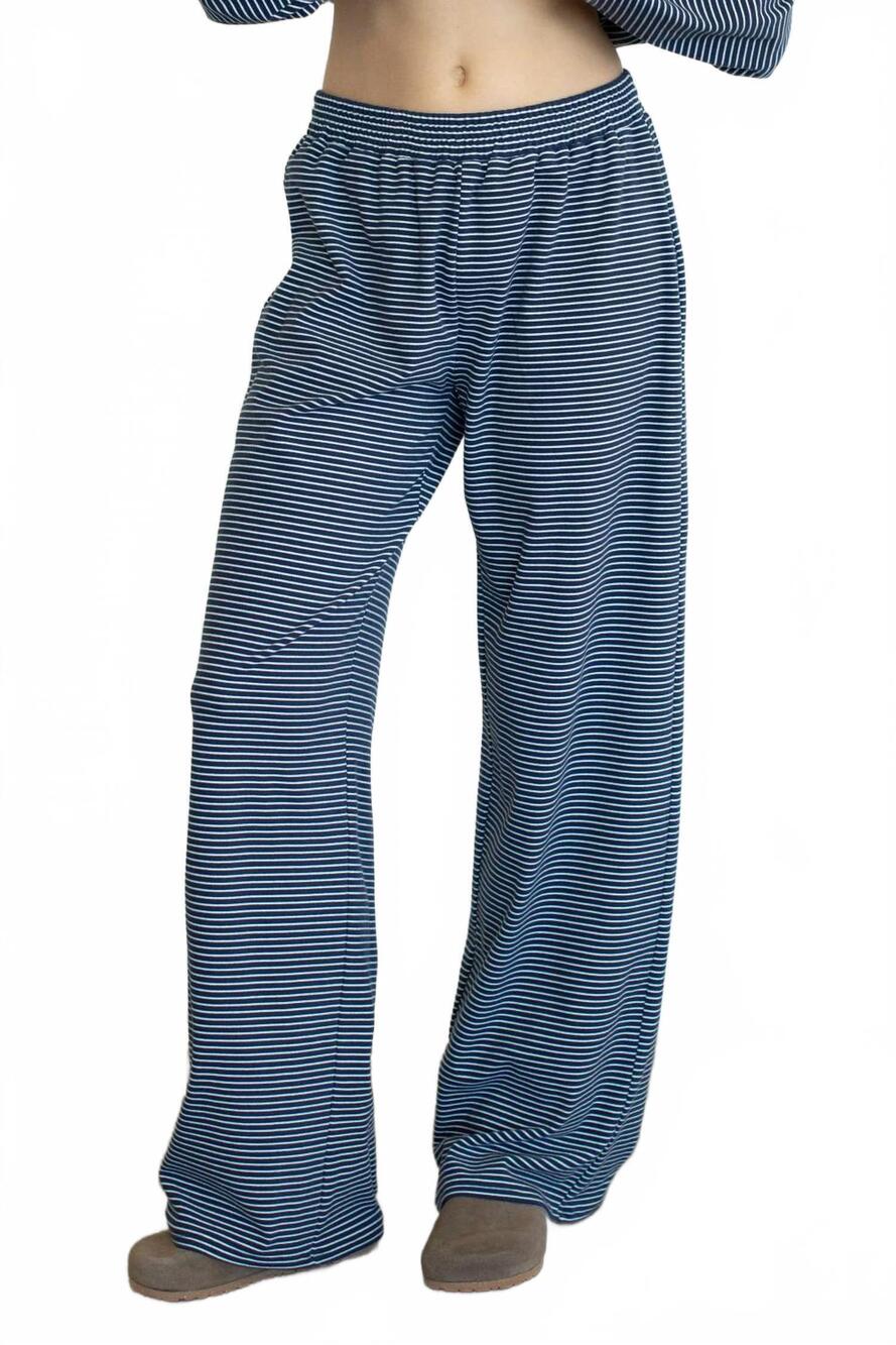 NEW THINGS BETWEEN levi striped pants in navy